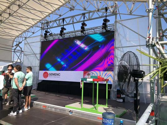 P2.6 P 2.976 P3.91mm الخدمة الأمامية الكاملة في الهواء الطلق مع حماية الزوايا شاشة عرض LED