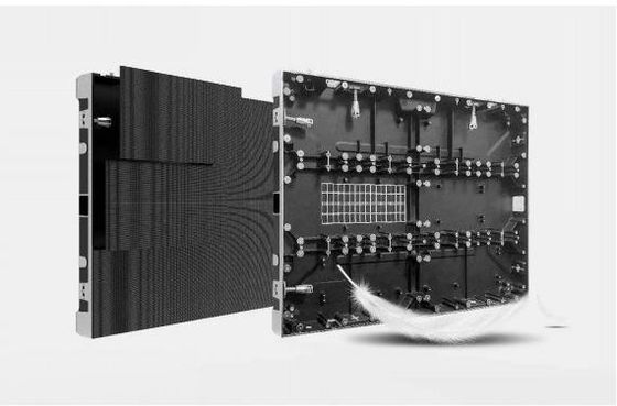 IP31 تصنيف تحكم الشبكة الداخلية الشاشة LED ثابتة P2.6 شاشة LED للإعلان في المجمع التجاري