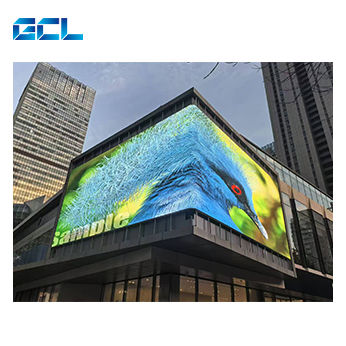 عرض LED للإعلانات في الهواء الطلق مع IP65 مقاوم للماء 8000 نيتس الوضوح وتصميم 45 درجة محاطة لتحقيق تأثيرات ثلاثية الأبعاد بالعين المجردة